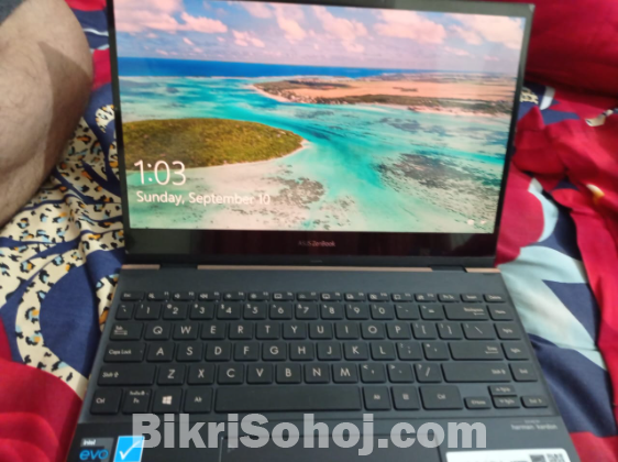 Asus ZenBook Flip Stylish